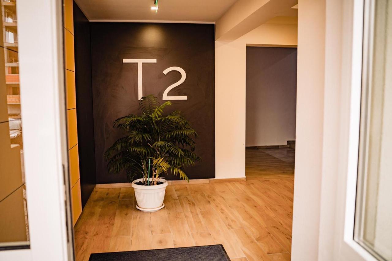 Apartment Gabriela'S Home Oradea Eksteriør billede
